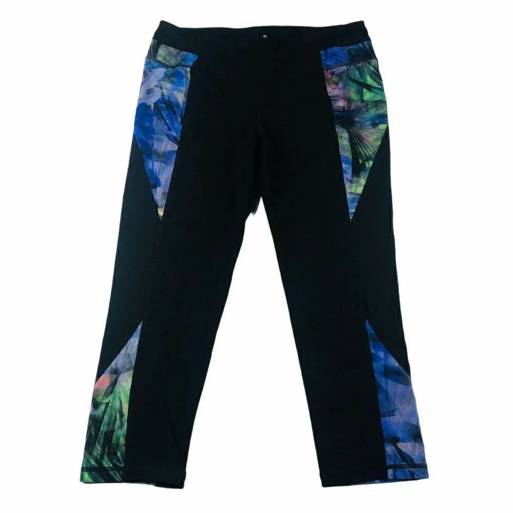 Athleta Chaturanga Capri Legging Blue/Green